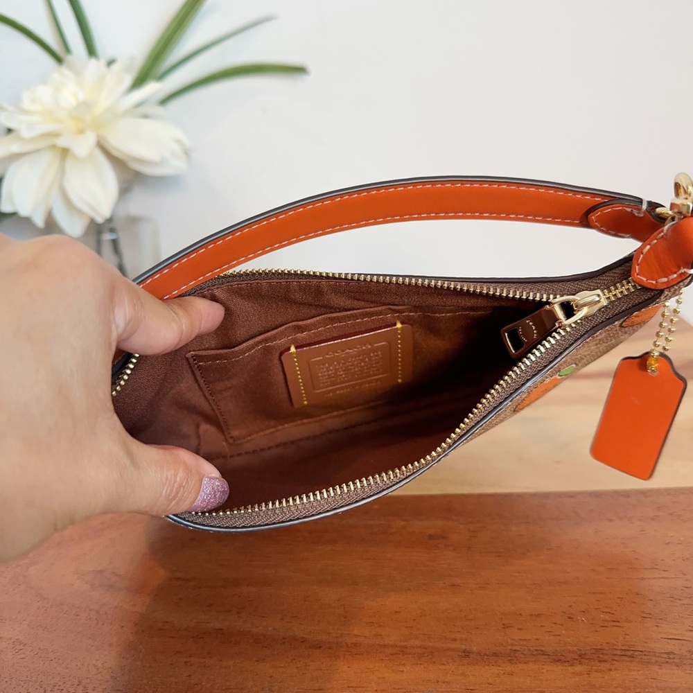 NWT COACH MINI‎ PAYTON BAG IN SIGNATURE CANVAS WITH ORANGE PRINT - Picture 5 of 7